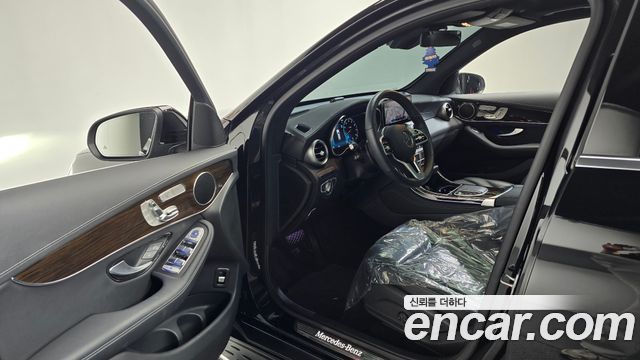 Mercedes-Benz GLC-Class 2021 — photo 10