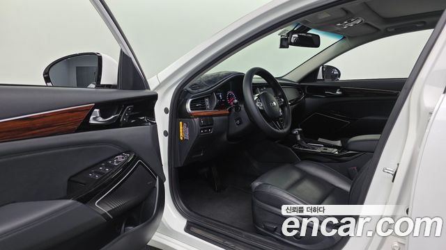 Kia K7 2016 — photo 12