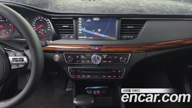 Kia K7 2016 — photo 15