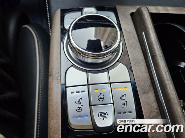 Genesis G90 2019 — photo 13