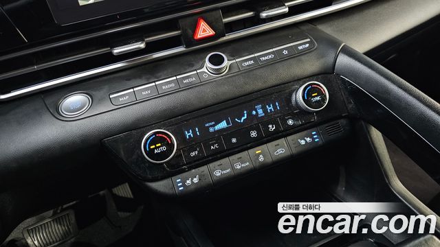 Hyundai AVANTE 2024 — photo 17