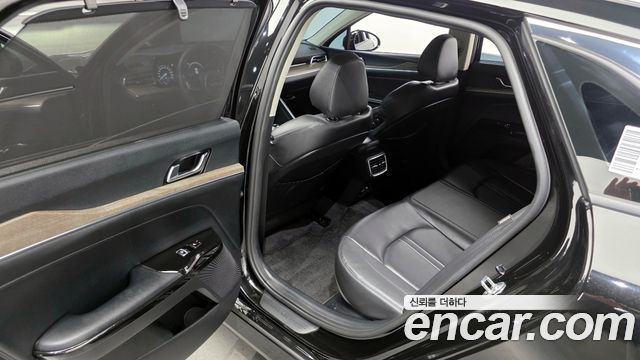 Kia K5 2023 — photo 11