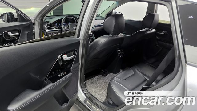 Kia Niro 2020 — photo 11