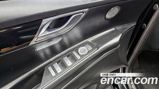 Genesis GV80 2022 — photo 14