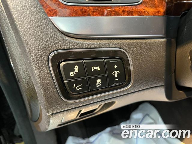 Hyundai Equus 2014 — photo 16
