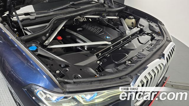 BMW X7 2022 — photo 6