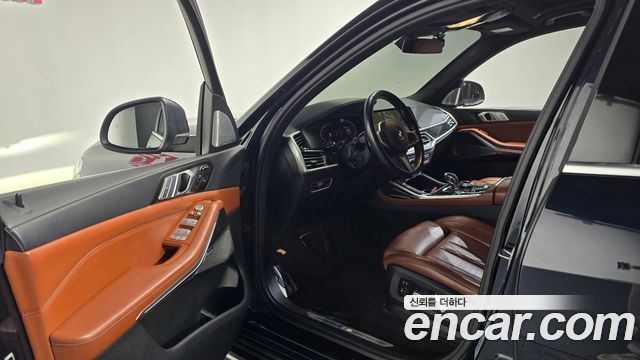 BMW X7 2022 — photo 10