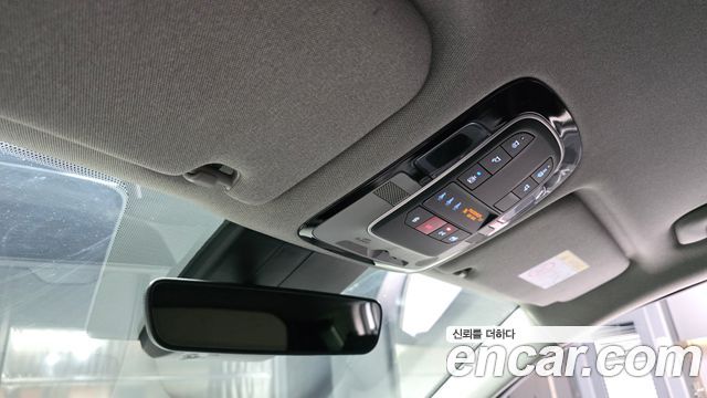 Hyundai Santafe 2023 — photo 17