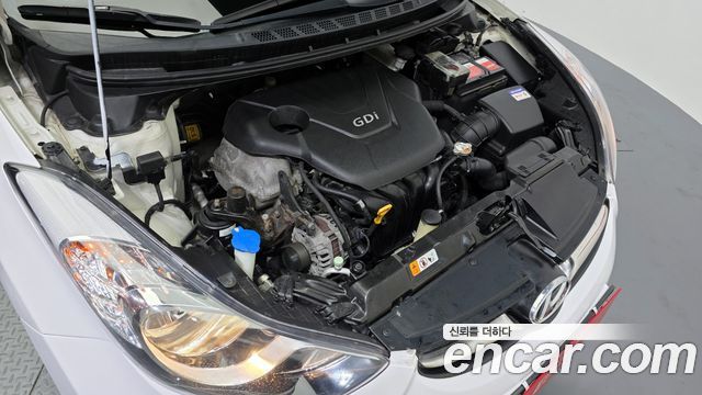 Hyundai AVANTE 2014 — photo 6