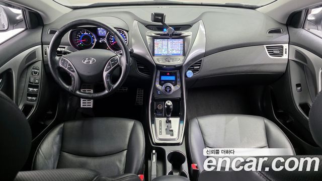 Hyundai AVANTE 2014 — photo 7