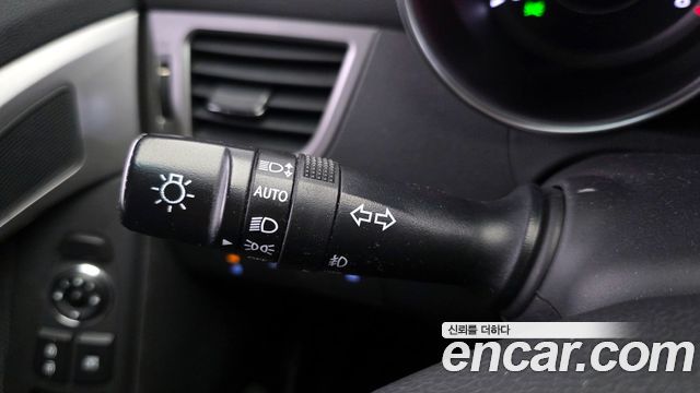 Hyundai AVANTE 2014 — photo 19
