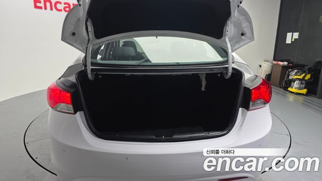Hyundai AVANTE 2014 — photo 20