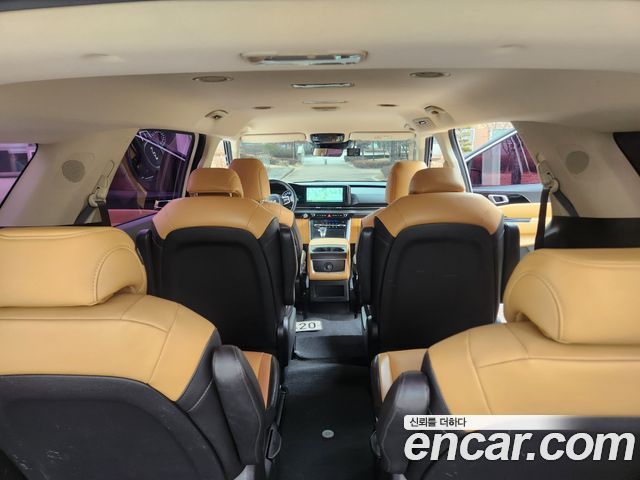 Kia Canival 2022 — photo 8