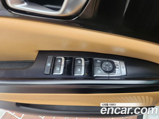Kia Canival 2022 — photo 10