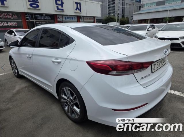 Hyundai AVANTE 2018 — photo 5