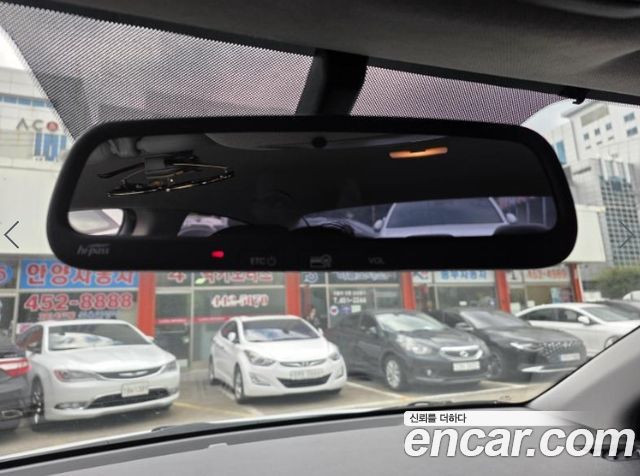 Hyundai AVANTE 2018 — photo 12