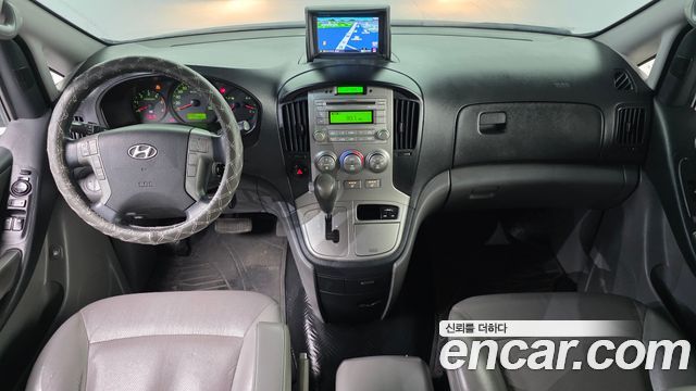 Hyundai Starex 2012 — photo 7