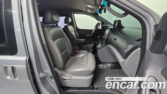 Hyundai Starex 2012 — photo 10