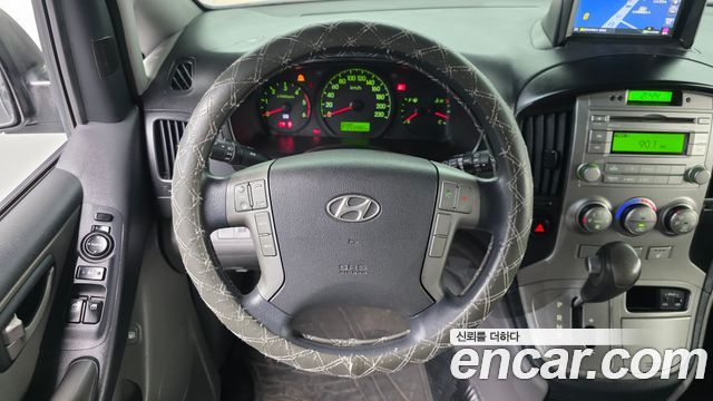 Hyundai Starex 2012 — photo 14