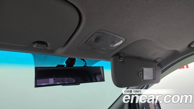 Hyundai Starex 2012 — photo 17