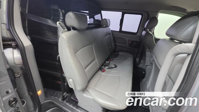Hyundai Starex 2012 — photo 19