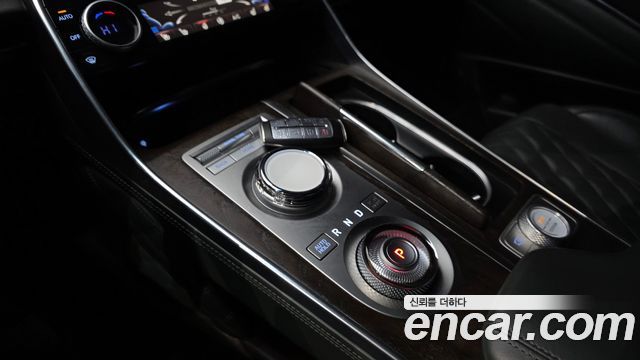 Genesis GV80 2023 — photo 9
