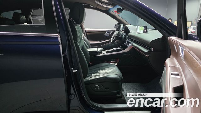 Genesis GV80 2023 — photo 12