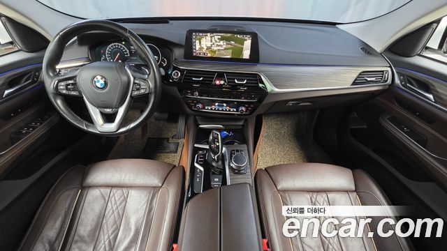 BMW Gran Turismo 2019 — photo 7