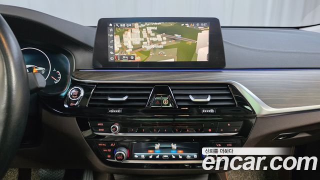 BMW Gran Turismo 2019 — photo 14