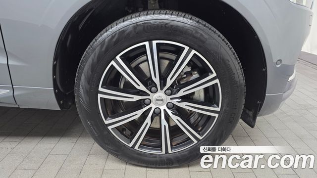 Volvo XC60 2020 — photo 5