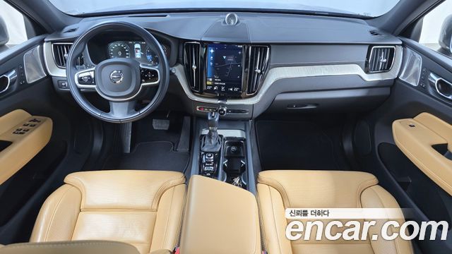 Volvo XC60 2020 — photo 7