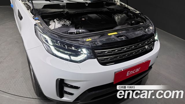 Land Rover Discovery 2019 — photo 6