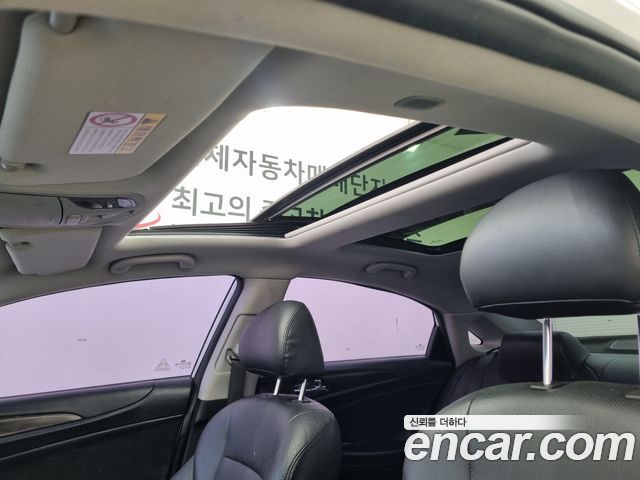 Hyundai Sonata 2012 — photo 19
