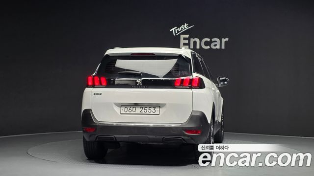 Peugeot 5008 2018 — photo 4