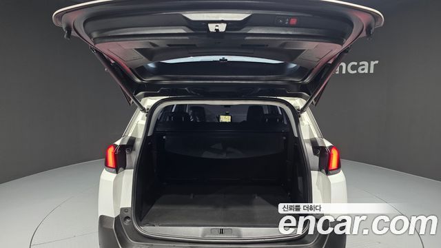 Peugeot 5008 2018 — photo 20