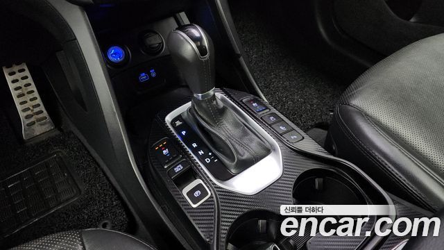 Hyundai Santafe 2016 — photo 9