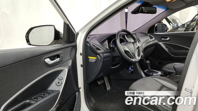 Hyundai Santafe 2016 — photo 10