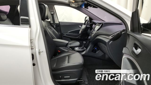 Hyundai Santafe 2016 — photo 11