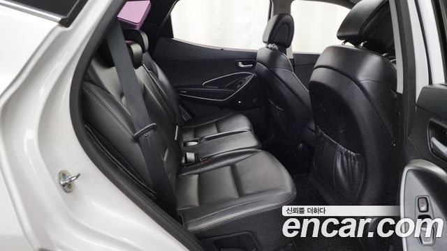 Hyundai Santafe 2016 — photo 12