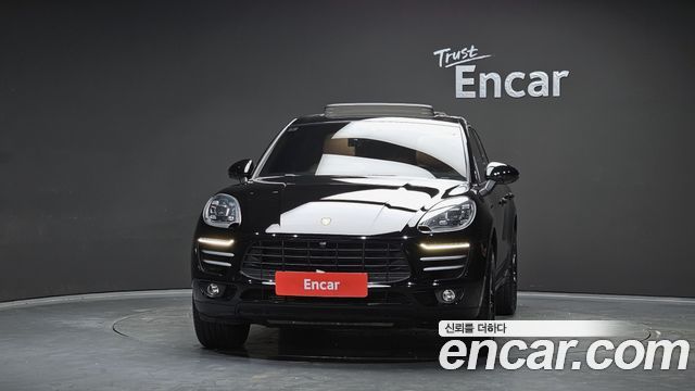 Porsche Macan 2017 — photo 3