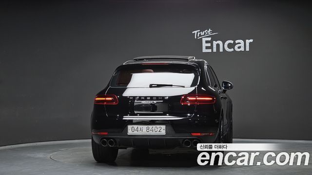 Porsche Macan 2017 — photo 4