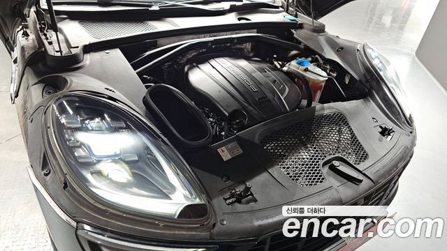 Porsche Macan 2017 — photo 6