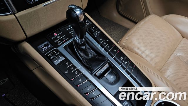 Porsche Macan 2017 — photo 9