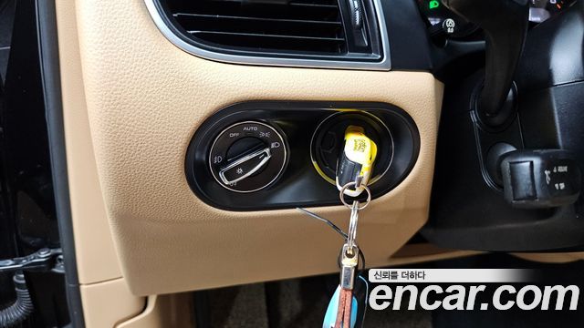 Porsche Macan 2017 — photo 17