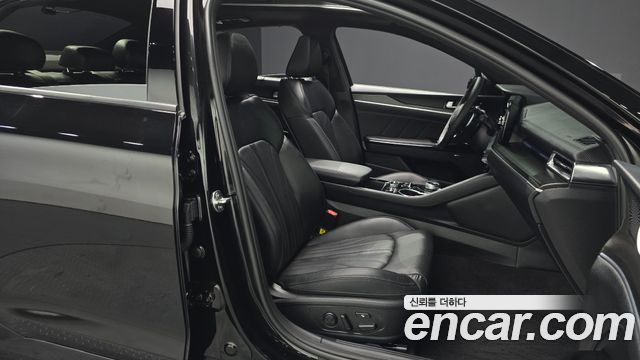 Kia K5 2023 — photo 10