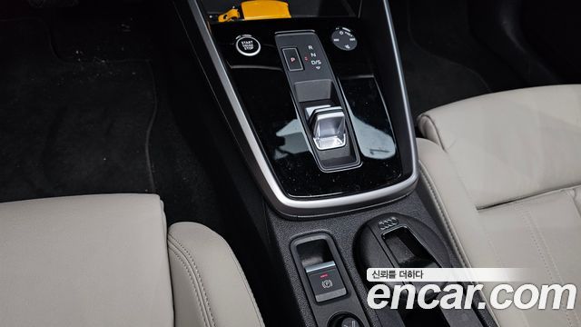 Audi A3 2023 — photo 9