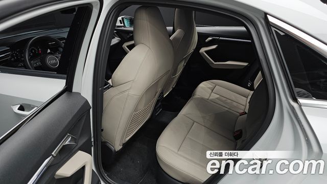 Audi A3 2023 — photo 12