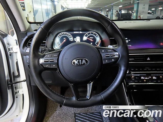 Kia K7 2020 — photo 8