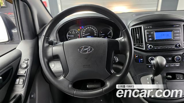 Hyundai Starex 2018 — photo 13