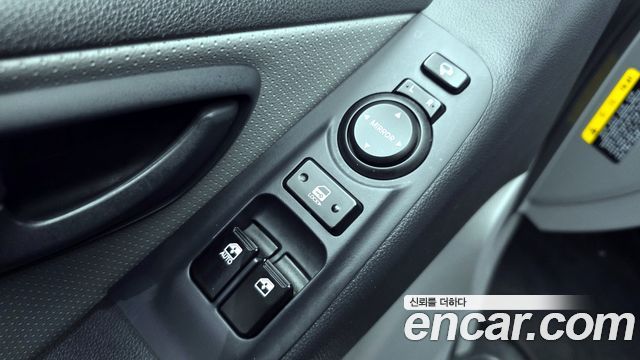 Hyundai Starex 2018 — photo 14